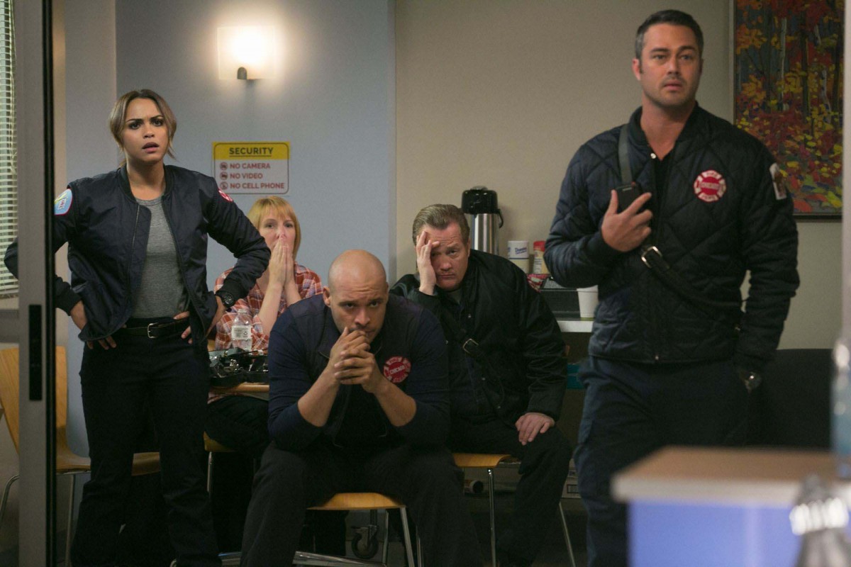 消防士、警察官に続く『シカゴ』シリーズ最新作、『シカゴ・メッド』12月放送決定