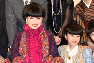 『トットちゃん！』制作記者会見に登壇した黒柳徹子と清野菜名