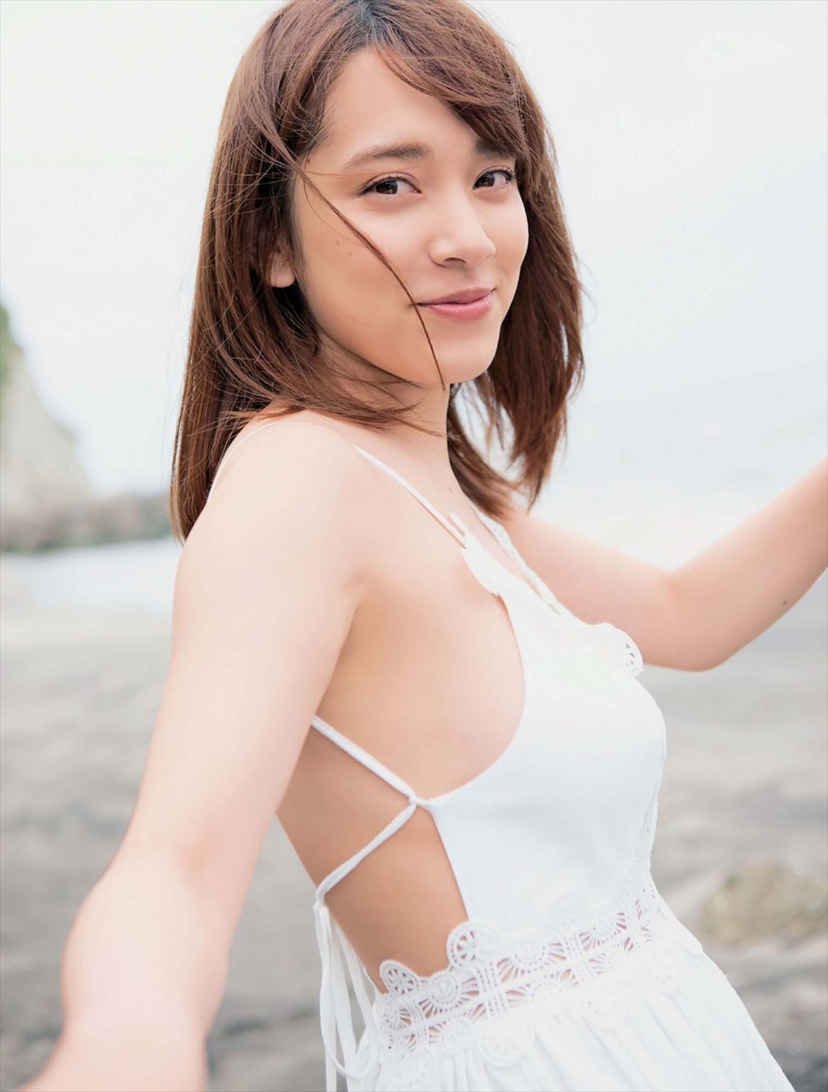 都丸紗也華、“とまるまる”を撮影できるファン参加型写真集を発売！