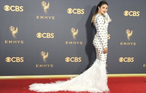 プリヤンカー・チョープラー、第69回エミー賞レッドカーペットにて