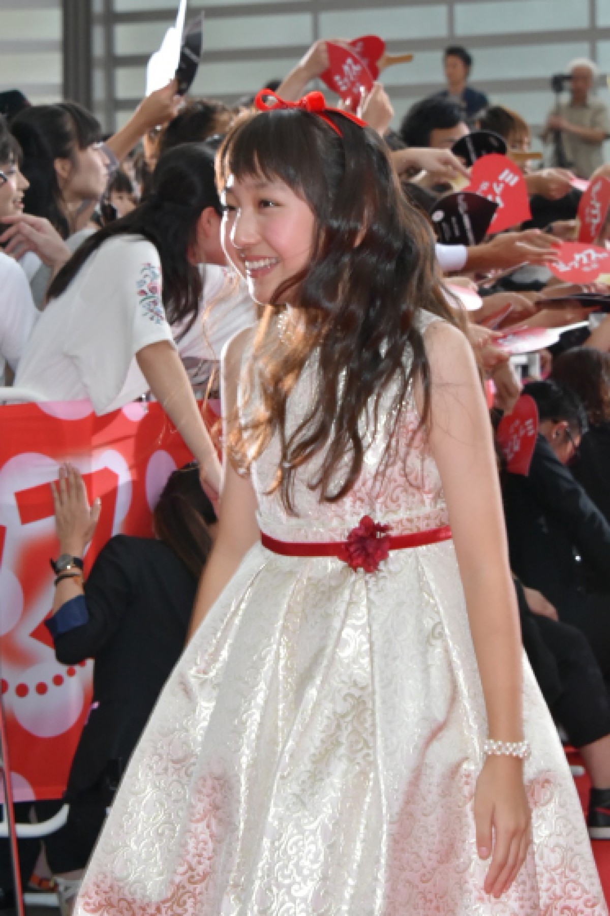 新垣結衣、瑛太から「大好き」と愛の告白 『ミックス。』完成イベントにキャスト集結