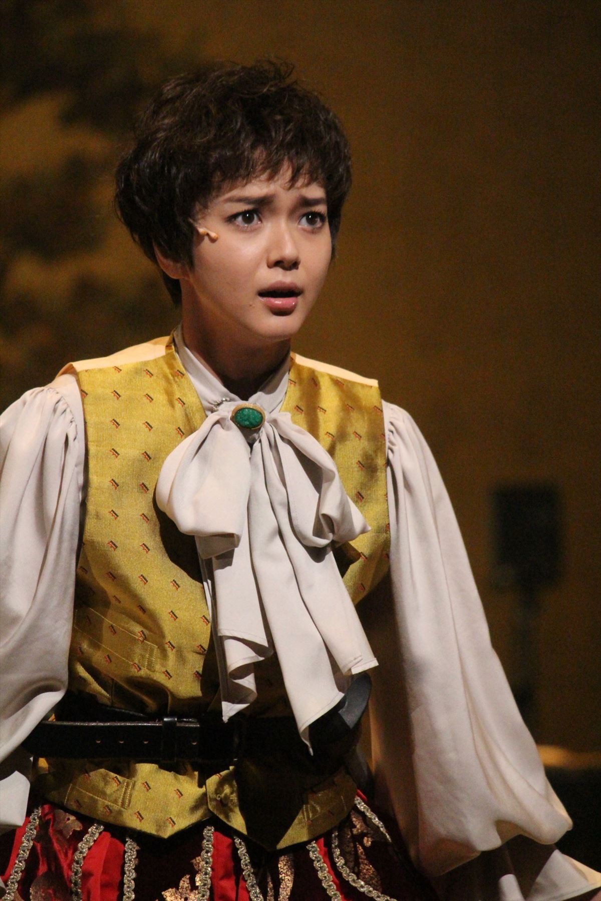 多部未華子、舞台『オーランドー』で小日向文世とのキスにも「もう慣れました」