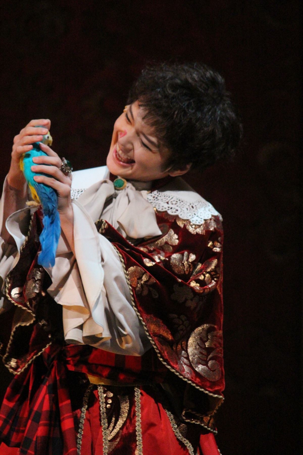多部未華子、舞台『オーランドー』で小日向文世とのキスにも「もう慣れました」