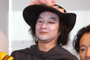 舞台『オーランドー』公開フォトコール＆囲み取材会に登場した池田鉄洋