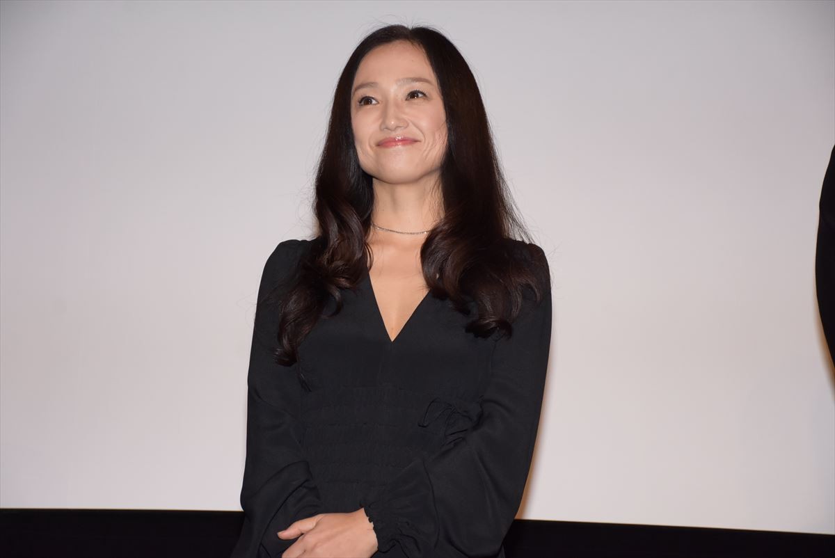 永作博美、市原隼人とのデートシーンに照れ笑い「みんなちょっと薄っすら笑ってる」