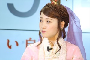 au iPhone 8発売セレモニーに登場した川栄李奈