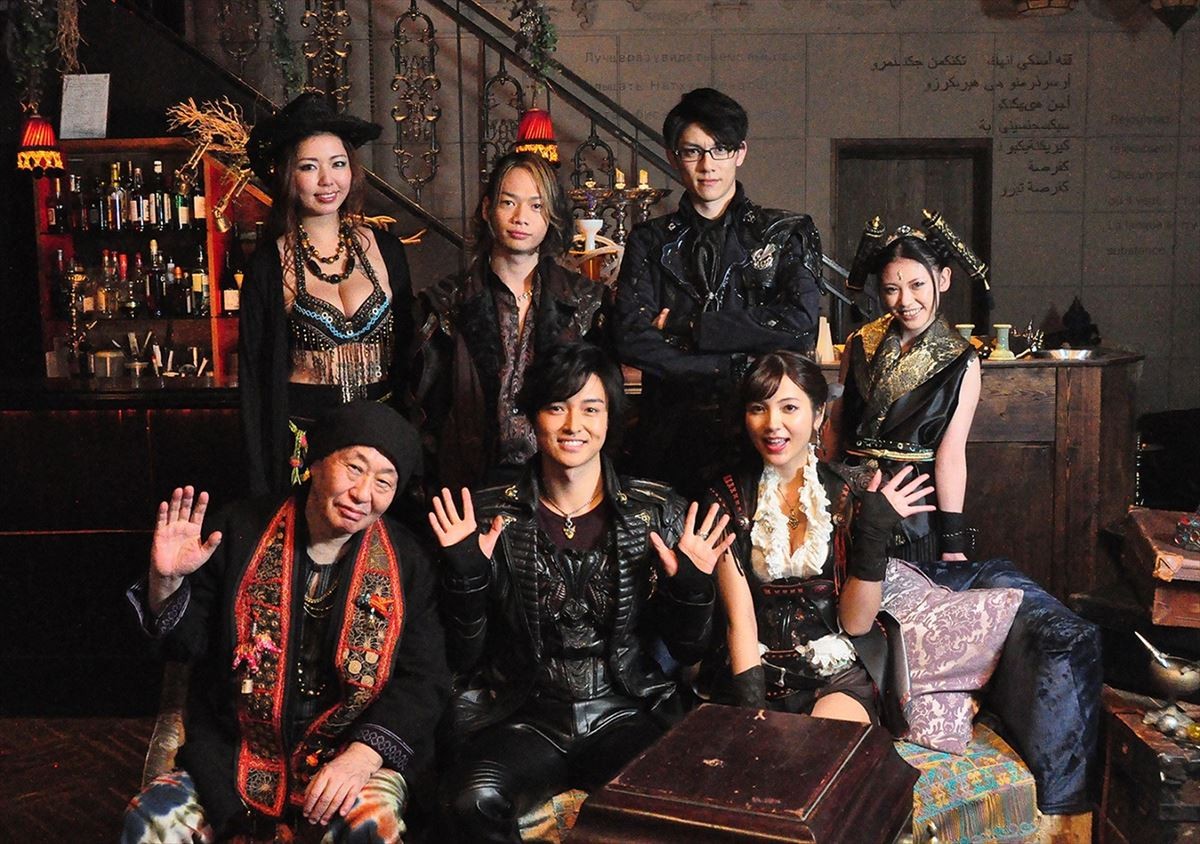 映画『牙狼<GARO>神ノ牙-KAMINOKIBA-』キャスト集合写真
