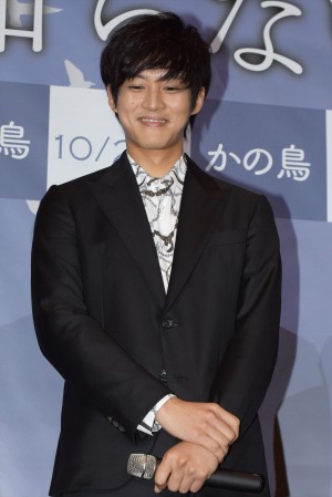 松坂桃李、『彼女がその名を知らない鳥たち』ジャパンプレミアに登壇