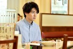 ドラマ『今からあなたを脅迫します』第1話に出演する稲葉友の登場シーン