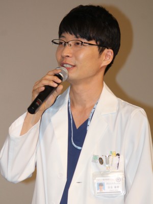 星野源、『コウノドリ』特別試写会＆舞台挨拶に出席