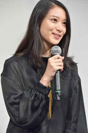 武井咲、『今からあなたを脅迫します』トークイベントに登場