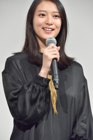 武井咲、『今からあなたを脅迫します』トークイベントに登場