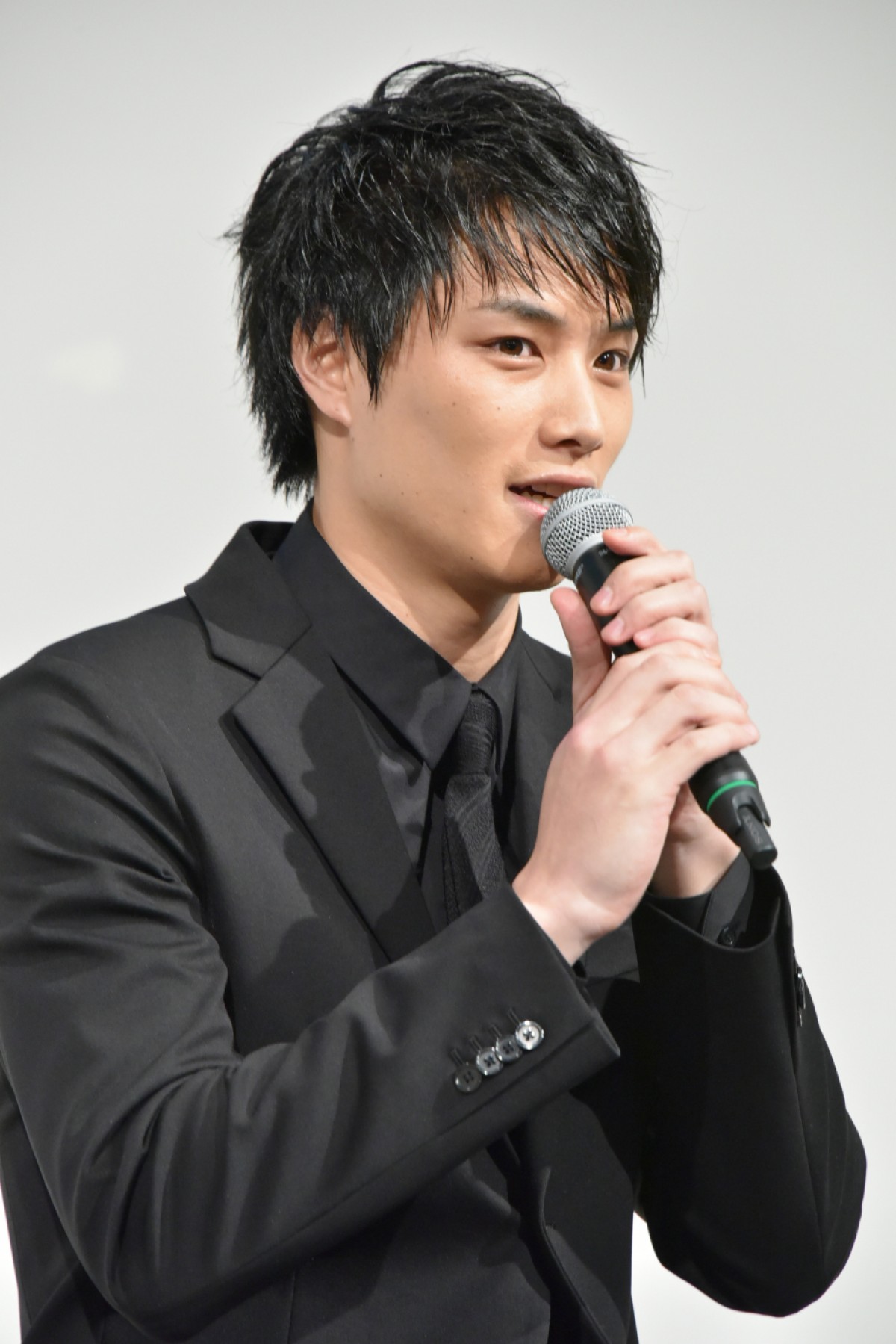 ディーン・フジオカ、“引退”脅迫にファンから悲鳴！　武井咲も「衝撃を受けてます」　