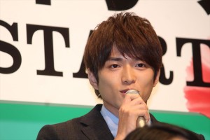 白洲迅、ドラマ『明日の約束』制作発表会見に登壇