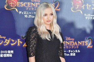 『ディセンダント2』プレミア・イベントに登壇したダヴ・キャメロン