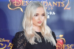 『ディセンダント2』プレミア・イベントに登壇したダヴ・キャメロン