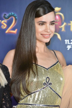 『ディセンダント2』プレミア・イベントに登壇したソフィア・カーソン