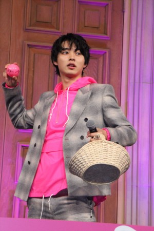 山崎賢人、『斉木楠雄のΨ難』大ヒット祈願 公開直前イベントに登場