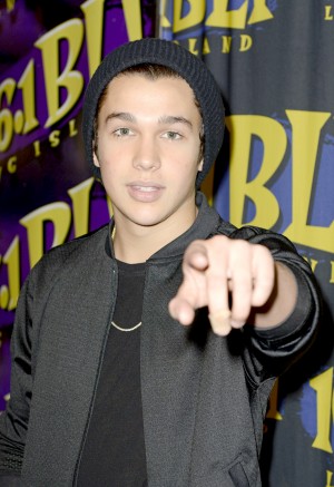 オースティン・マホーン