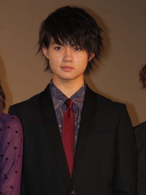 映画『ミックス。』初日舞台挨拶に出席した佐野勇斗