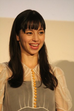 中条あやみ、『覆面系ノイズ』完成披露試写会イベントに登場