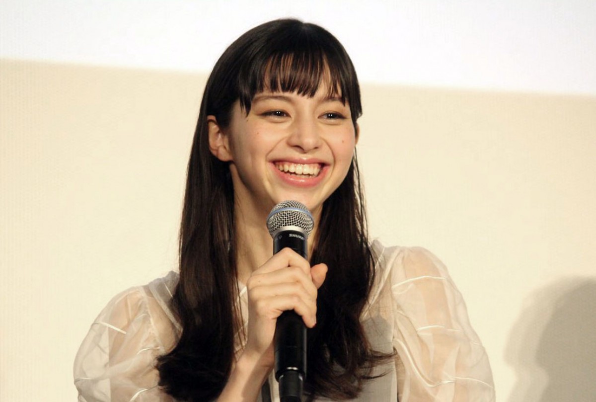 中条あやみ、『覆面系ノイズ』完成披露試写会イベントに登場