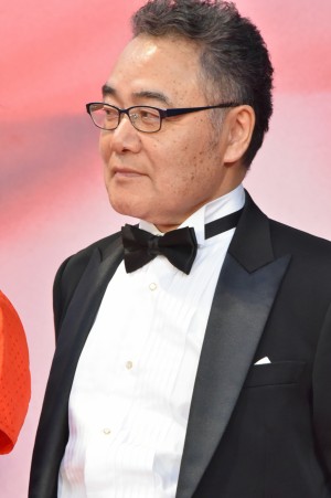 岩松了、「第30回東京国際映画祭」オープニング＆レッドカーペットに登場