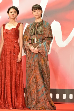 宮崎あおい、「第30回東京国際映画祭」オープニング＆レッドカーペットに登場