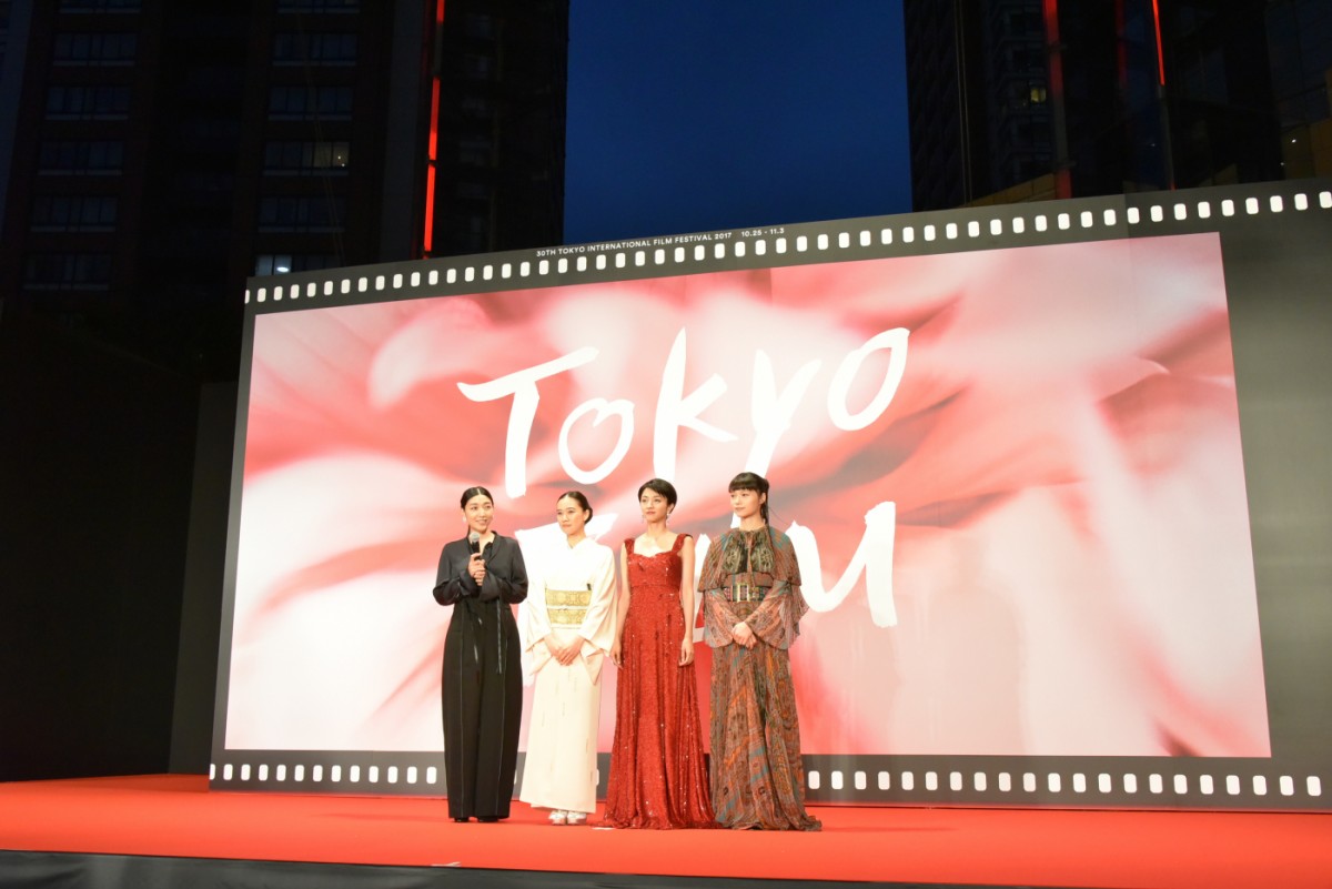 ＜TIFF2017＞チーム「85年組」安藤サクラ＆蒼井優＆満島ひかり＆宮崎あおい「厄なんてフッ飛ばす」