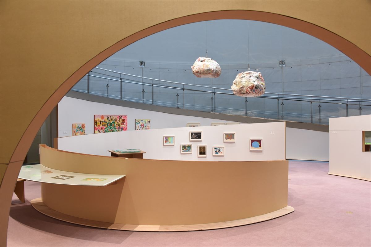 香取慎吾が「一緒に行こう！」と投げかける絵画展示のアート展へ行ってきた！