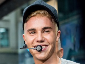 新タトゥーを披露したジャスティン・ビーバー