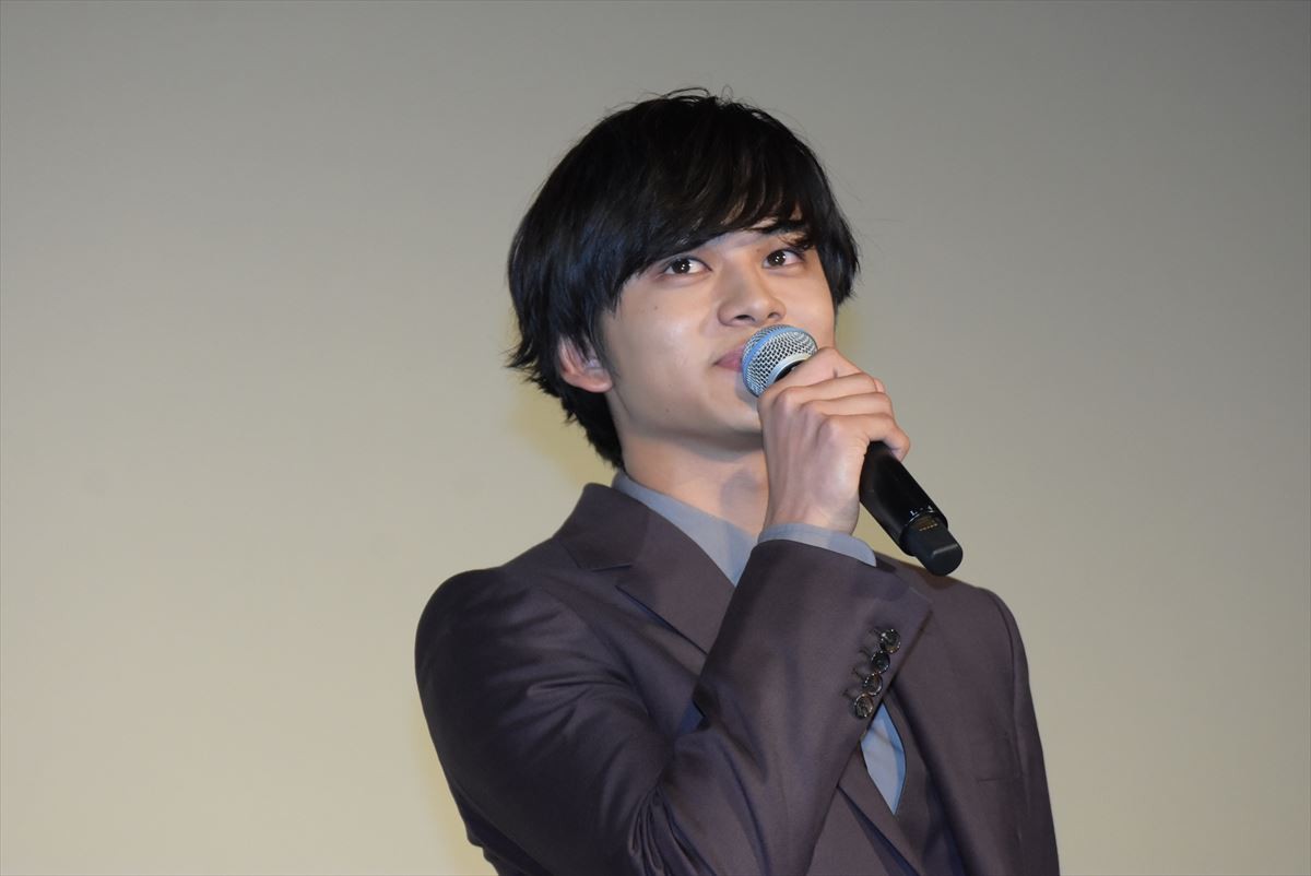 松岡茉優、独特な表現で主演作をアピール「忘れられない人がいる人のお葬式場になる」
