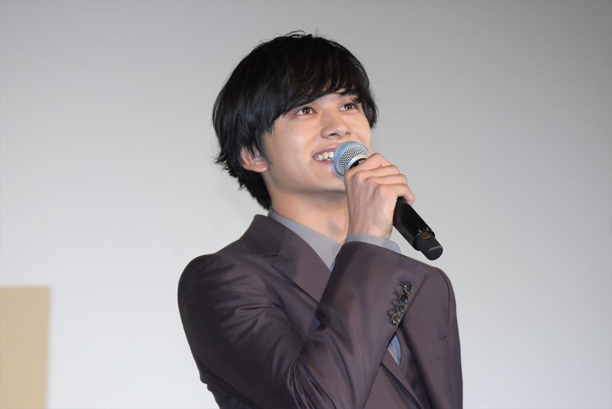 松岡茉優、独特な表現で主演作をアピール「忘れられない人がいる人のお葬式場になる」
