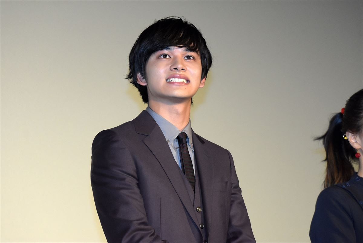 松岡茉優、独特な表現で主演作をアピール「忘れられない人がいる人のお葬式場になる」
