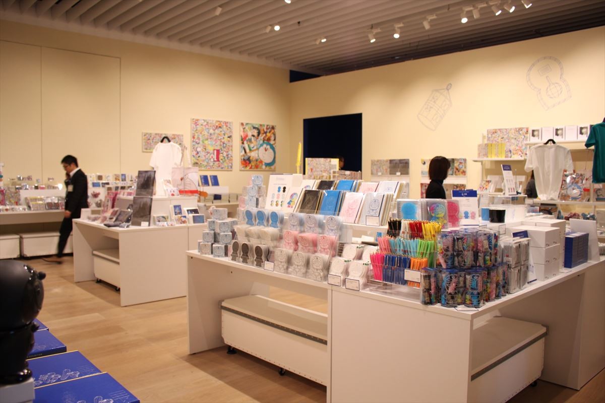 『THE ドラえもん展』15年ぶり開催！ 村上隆らトップアーティストとのコラボ作品も