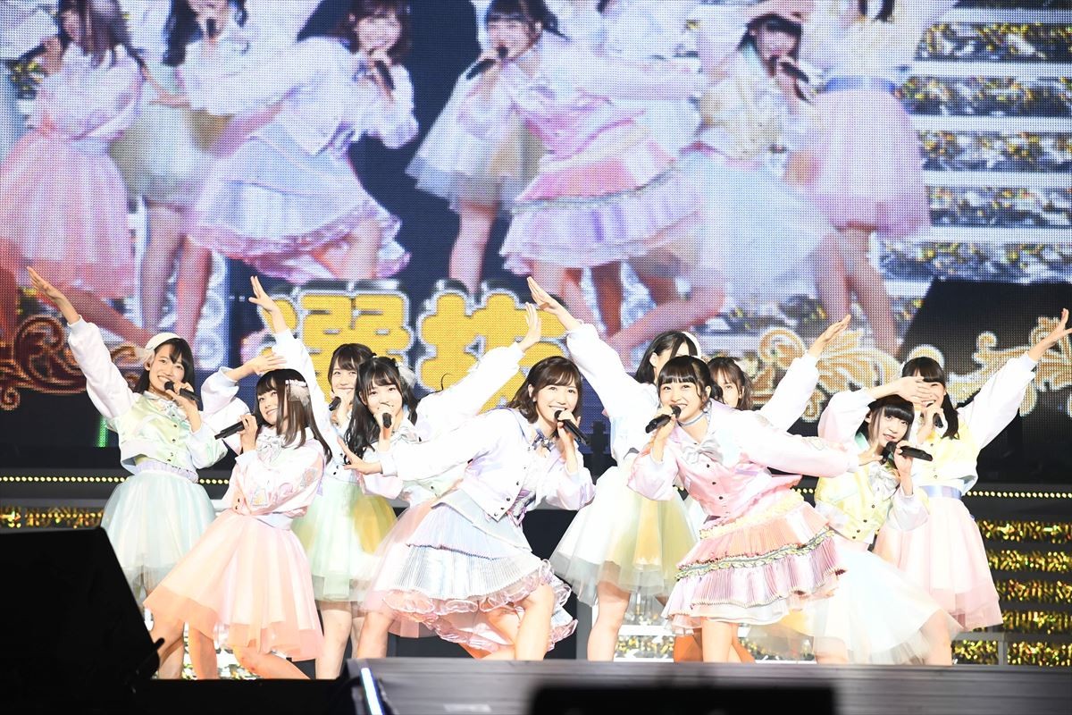 渡辺麻友、卒業コンサートで大粒の涙「私が信じて歩んだ道は間違ってなかった」