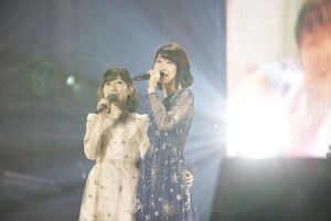 「渡辺麻友 卒業コンサート～みんなの夢が叶いますように～」に出演した渡辺麻友と柏木由紀