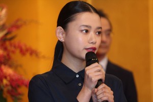 杉咲花、2019年大河ドラマ『いだてん～東京オリムピック噺～』出演者発表会見に登場