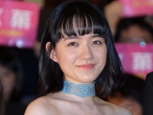 映画『氷菓』初日舞台挨拶に出席した小島藤子