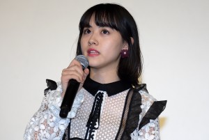 映画『氷菓』初日舞台挨拶に出席した天野菜月