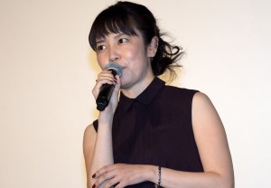 映画『氷菓』初日舞台挨拶に出席した安里麻里監督