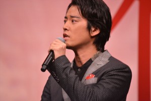 桐谷健太、映画『火花』完成披露試写会に登壇