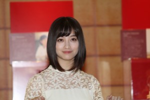 『ときめくスイーツ ‐光り輝くあま～い贈り物‐』点灯式に登場した橋本環奈