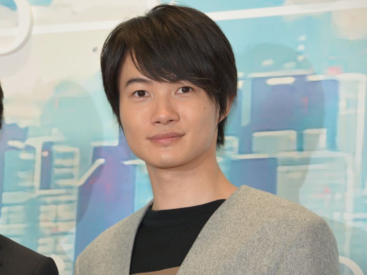 神木隆之介、“本当に素敵”と太鼓判 『君の名は。』主人公デート場所で新海誠展が開催
