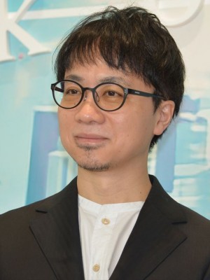 新海誠監督、『新海誠展「ほしのこえ」から「君の名は。」まで』記者発表会に登壇