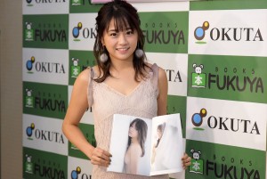 島田晴香、『そんな生き方』PHOTOBOOK発売記念イベントに登場