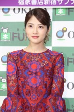 若月佑美、写真集『パレット』発売記念お渡し会・合同取材の様子