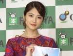 若月佑美、写真集『パレット』発売記念お渡し会・合同取材の様子