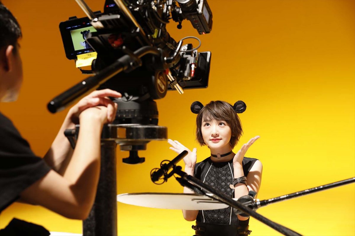 乃木坂46・白石麻衣、生田絵梨花らがバンド結成!?　マウスコンピューター新CM