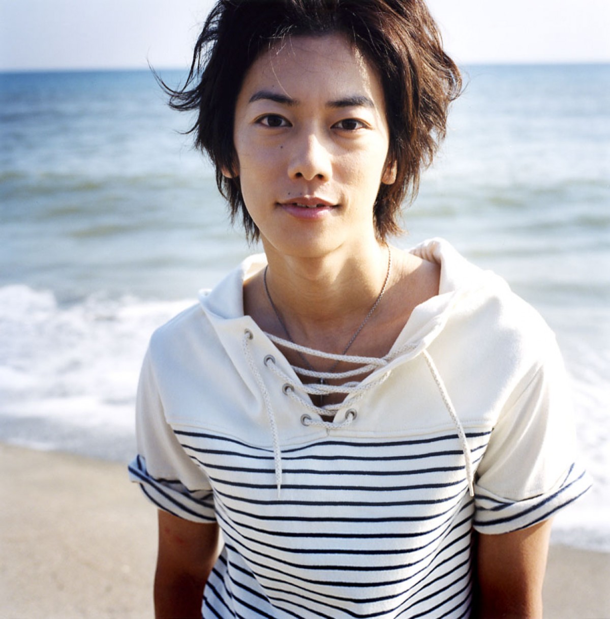 佐藤健、“笑顔”が苦手？「僕、あんまり笑わなくて…」土屋太鳳のフォローに照れる